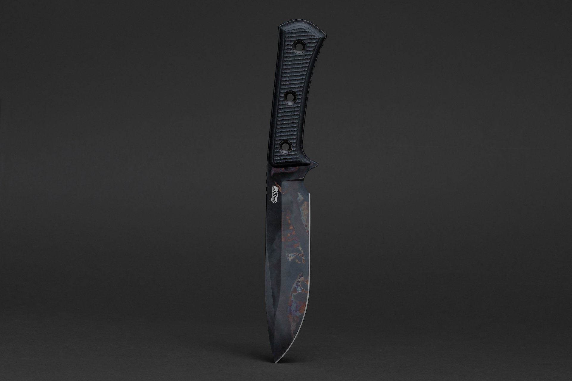 APOCALYPSE Vanadis 4 Extra Apocalyptic - Vanadis 4 Extra steel blade with Black G-10 handle, 172mm blade length